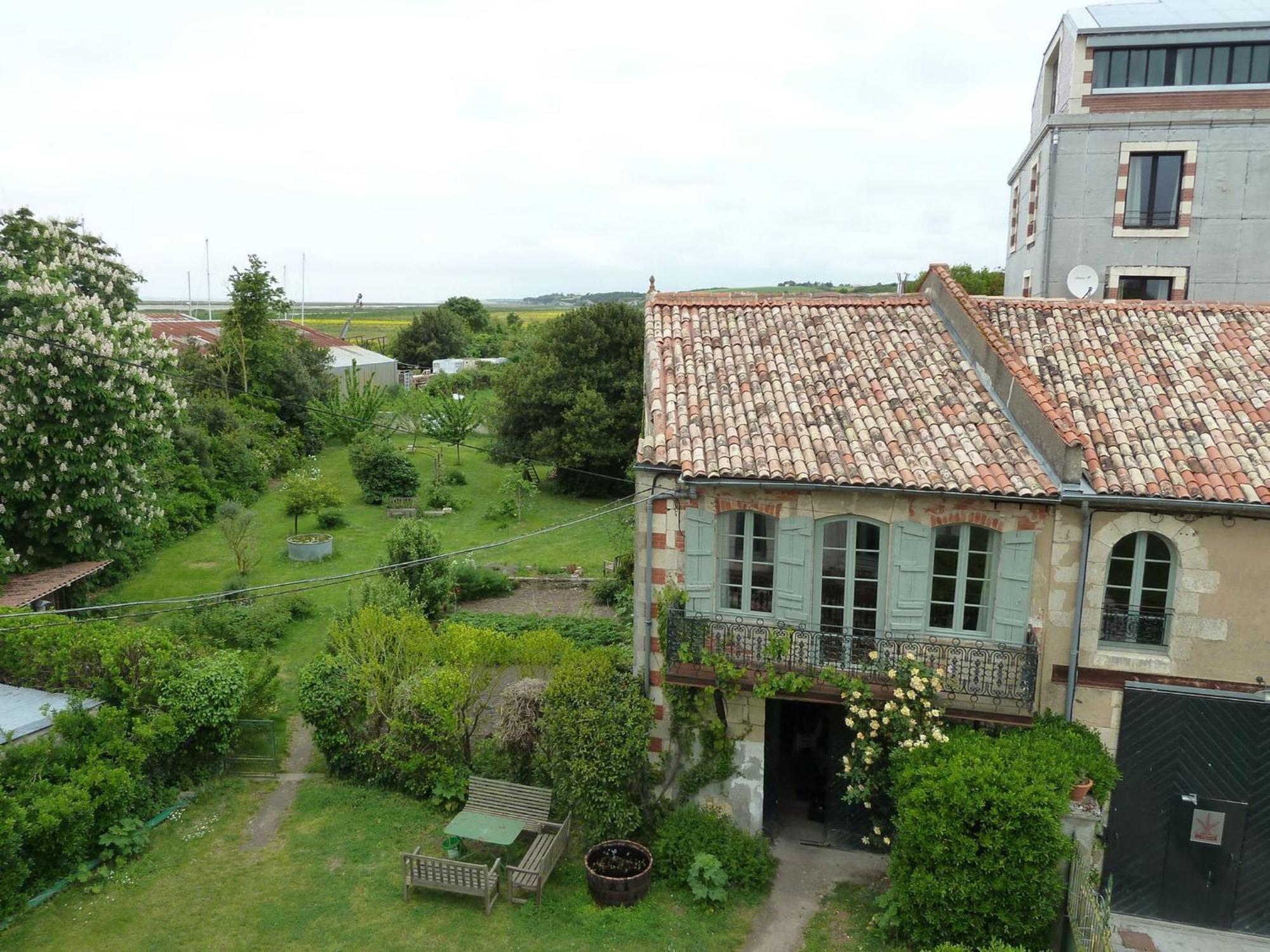 Le Domaine Du Meunier Otel Mortagne-sur-Gironde Oda fotoğraf